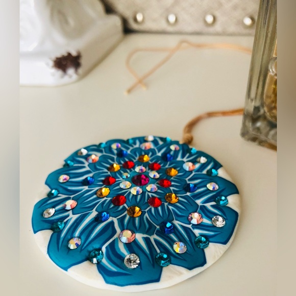 💖.. Billie Beads Millefiore 2009 Sun Catcher Mandala Necklace - Picture 4 of 9